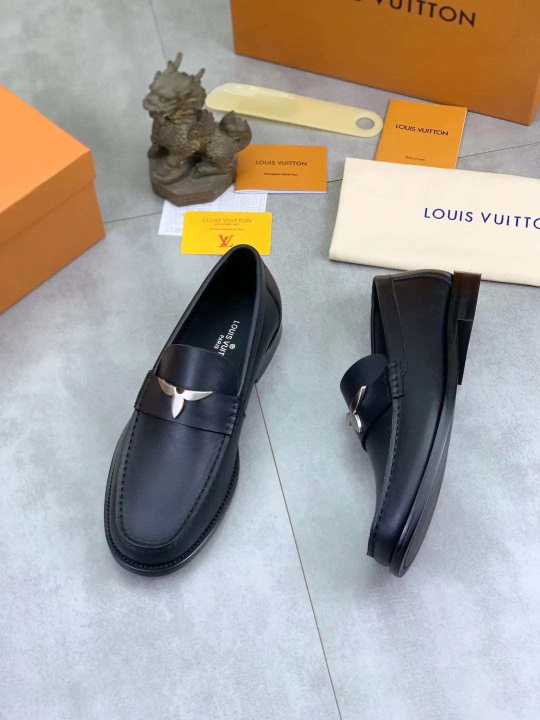Men's men's shoes 💰P542 New style 💶[LOUIS VUITTON] Water-dyed Niuli Original order New style 🍀LV Louis Vuitton *——Top version of LV classic leather shoes! Made of imported original calfskin, original leather side strips and wear-resistant high-end rubber outsole! High quality products! Color: 3️⃣optional Size: 38-44 (45 customized)
